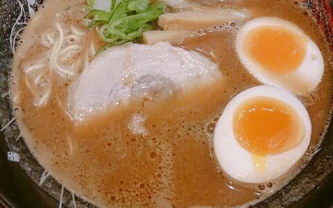 『金澤濃厚豚骨ラーメン 神仙 』有楽町